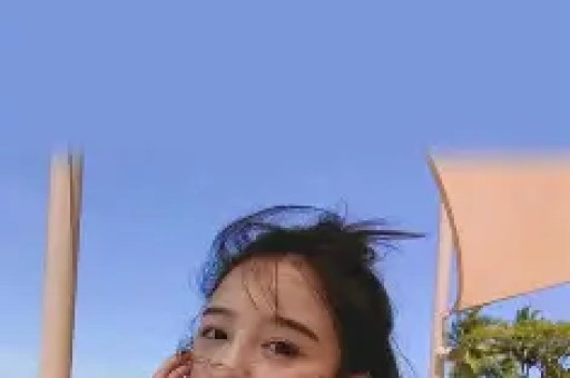 易易紫曝少数民族女星被经纪人潜规则:娱乐圈的权力游戏何时休 易易紫曝少数民族女星被经纪人潜规则:娱乐圈的权力游戏何时休